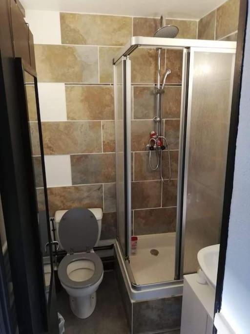 Le Nid Douillet Splendide Linge Fourni Apartamento La Bourboule Exterior foto